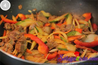 Mề g&agrave; x&agrave;o rau củ 4