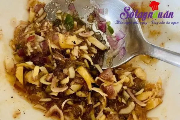 Hướng dẫn c&aacute;ch l&agrave;m m&oacute;n g&agrave; hấp muối 2