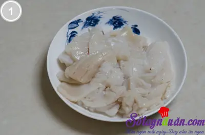 Mực x&agrave;o b&ocirc;ng hẹ
