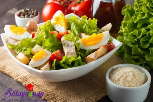 Hướng dẫn c&aacute;ch l&agrave;m salad trứng luộc