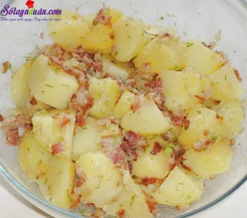 huong-dan-lam-salad-khoai-tay-tuoi-ngon-cuc-hap-dan-buoc-4