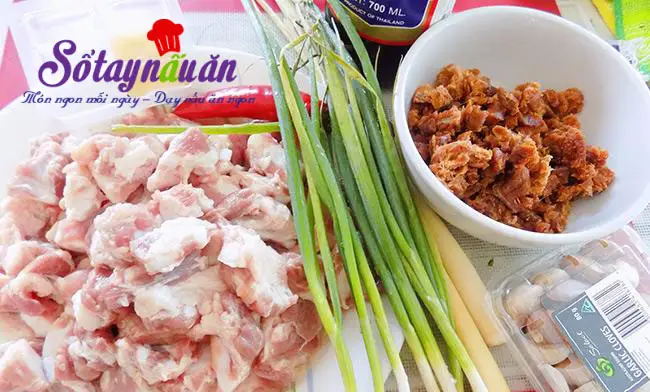 huong-dan-lam-sun-heo-rim-ca-mam-cuc-dua-com