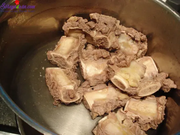 c&aacute;ch l&agrave;m sườn b&ograve; kho rau củ kiểu h&agrave;n 2