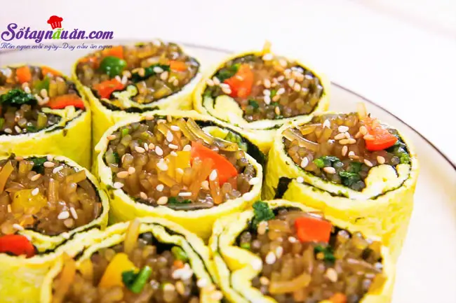 Kimbap nh&acirc;n miến v&agrave; trứng lạ m&agrave; ngon tuyệt kết quả