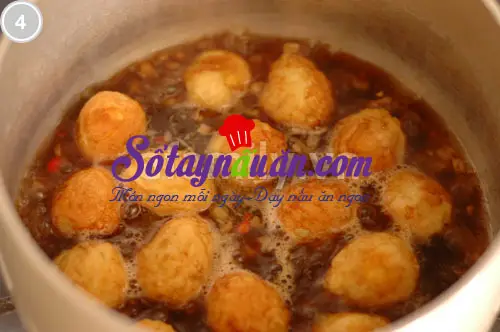 Trứng c&uacute;t sốt me đưa cơm 4